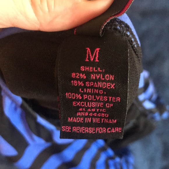 Bathing suit. One piece. - Picture 4 of 4